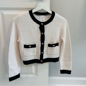 Abercrombie & Fitch Girls Sweater with Gold Buttons (9/10)